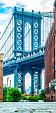 Manhattan bridge tussen 2 gebouwen