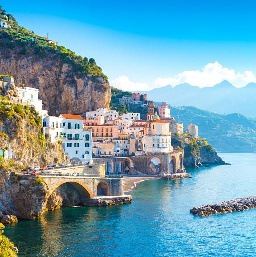 Stadsgezicht van de stad Amalfi, Italië